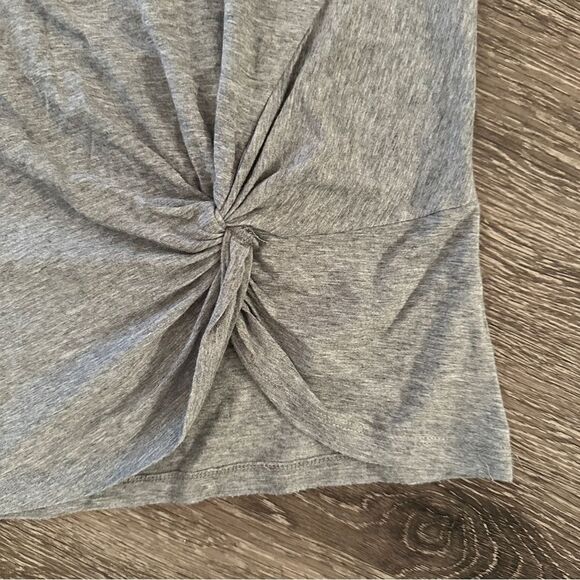 The Group by Babaton Foundation Knot Tee - Picture 2 of 4